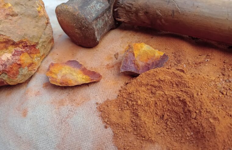 Blog: fazendo pó de rocha com pedras da própria propriedade